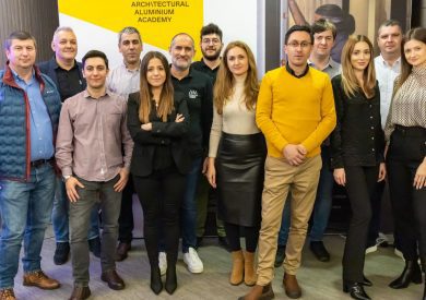 Γνώση χωρίς σύνορα: Εκπαίδευση 250 Kατασκευαστών στη Ρουμανία